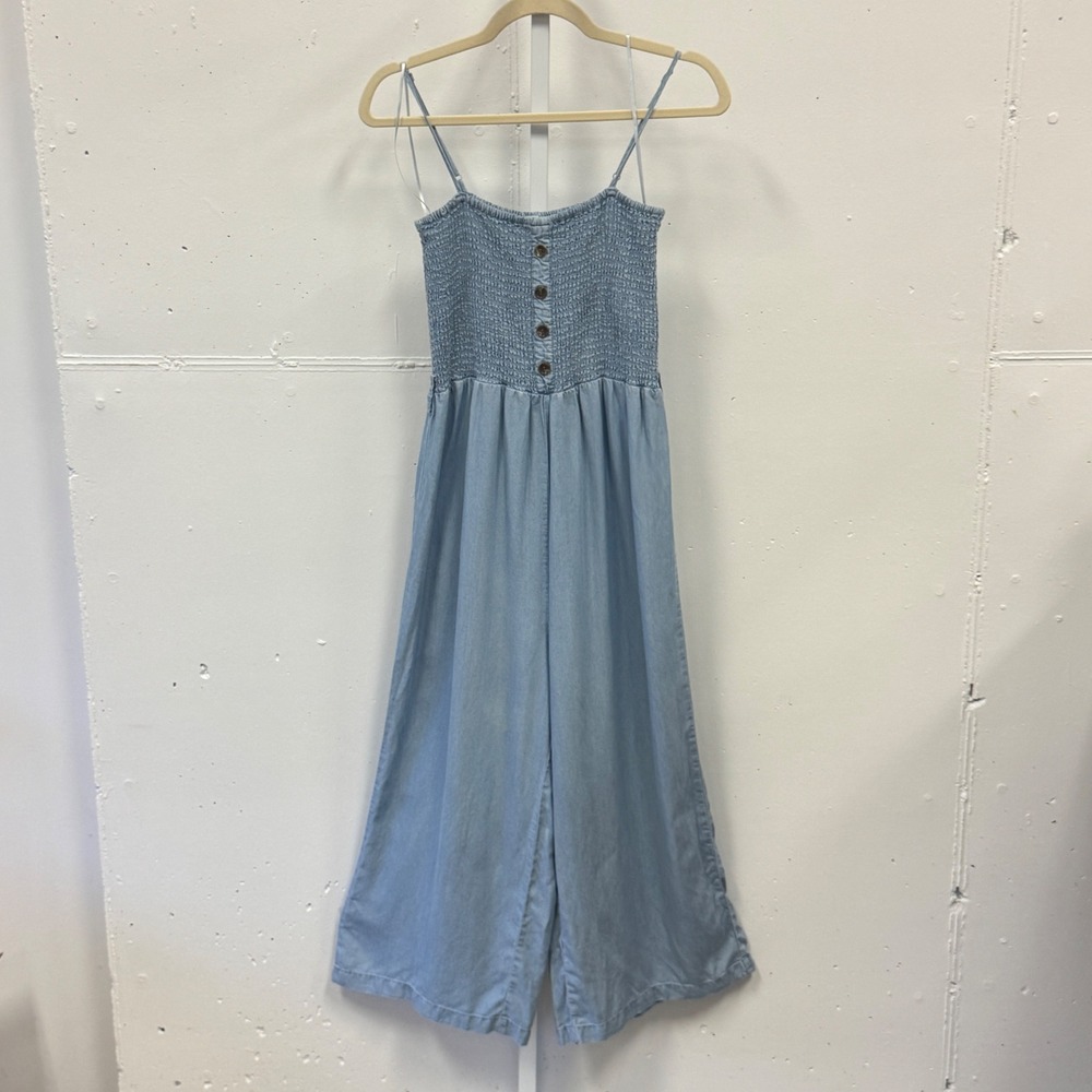 Love Tree Blue Tencel Smocked Wide Leg Jumpsuit Womens Medium 3487RM Pocketed
